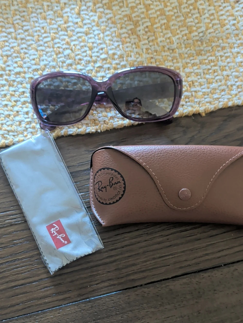 New W/O Tags. Ray-Ban Women’s Purple Frame Polarized Sunglasses